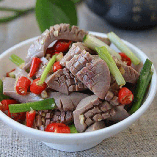 Đáng lưu ý, nỗ lực ăn các món từ thận động vật không mang lại tác dụng tích cực. Chúng không phải là thực phẩm bổ thận, thậm chí còn tăng gánh nặng chuyển hóa cho bộ phận này. Thực vậy, thận thuộc nhóm nội tạng động vật, chứa nhiều purin. Ăn món ngon từ thận, cơ thể sẽ tổng hợp purin tạo thành acid uric, làm tăng gánh nặng chuyển hóa cho thận, tăng nguy cơ tăng acid uric máu.