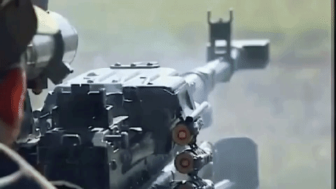 Ngoài ra xe còn được trang bị vũ khí phòng không là khẩu súng máy hạng nặng Kord 12,7mm mới nhất của Nga. Đây là khẩu súng có tầm bắn xa, khả năng chính xác cao và hoạt động tốt trong điều kiện khắc nghiệt.