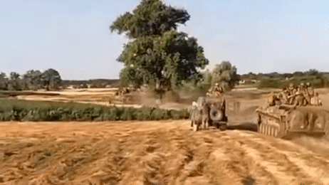 Quân đội Ukraine ngày 29/8/2022 thông báo mở nhiều mũi phản công tại chiến trường miền nam nước này với tâm điểm là thành phố Kherson đang hiện do Nga kiểm soát. Động thái này được tiến hành sau hơn 2 tháng Kiev chuẩn bị.