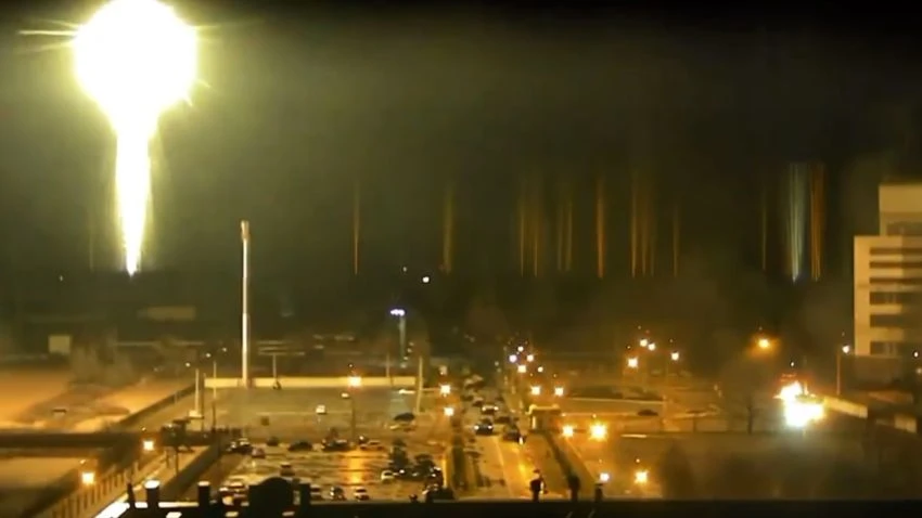 Zaporozhye rung chuyển trong đêm, đếm được ít nhất 40 vụ nổ