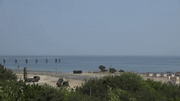 Quân đội Hàn Quốc cho biết, họ đang điều tra nguyên nhân gây ra đường bay bất thường của tên lửa này.