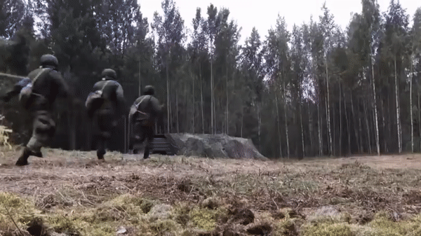 Tuy nhiên ông thừa nhận rằng sau 5 tháng xung đột với Nga, Ukraine hiện chỉ còn lại một vài hệ thống Tochka-U.