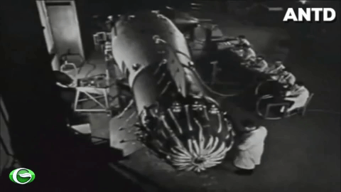 Tu-95V được điều khiển bởi thiếu tá Andrei Durnovtsev, cất cánh từ bán đảo Kola để thực hiện nhiệm vụ ném bom, trong khi đó một chiếc Tu-16 làm nhiệm vụ thu thập mẫu không khí và quay phim vụ thử nghiệm.