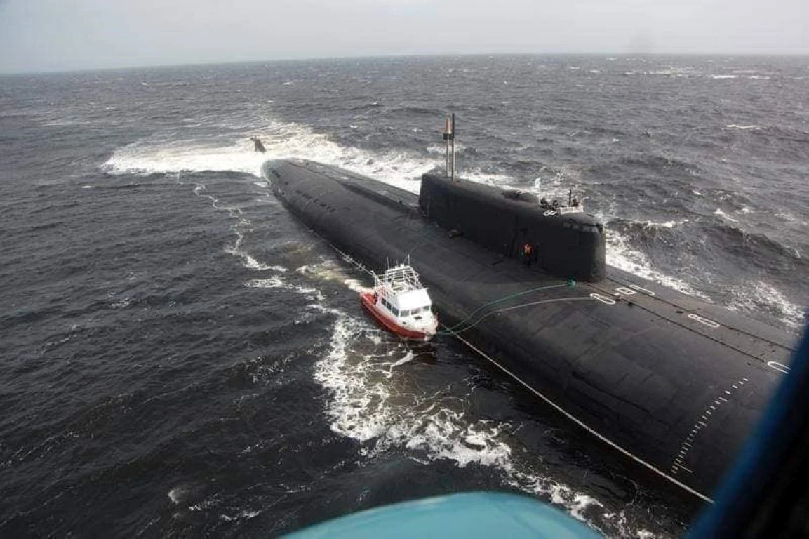 Kỳ thú phi vụ siêu tàu ngầm Nga xông pha cứu hộ tàu cá
