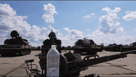 Dựa trên những hình ảnh được truyền thông đăng tải, có thể thấy hệ thống pháo tự hành phòng không ZU-23-2 do Việt Nam tự cải tiến, không thua kém bất cứ sản phẩm nào trên thế giới hiện nay.