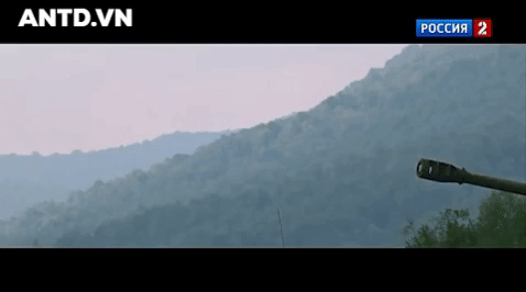 Cuộc tấn công diễn ra rạng sáng 12-1 khi các đơn vị Quân đội Iran và các nhóm vũ trang thân hữu đã đồng loạt phát động một cuộc tấn công quy mô lớn chống lại các cánh quân thân Mỹ ở vùng Đông Bắc Syria.