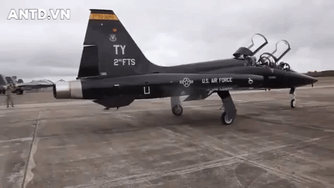  Máy bay huấn luyện T-38C Mỹ tiếp tục gặp nạn vào ngày 19/11/2021. Đây là tai nạn mới nhất liên quan tới dòng máy bay huấn luyện phản lực đầu tiên trên thế giới này.