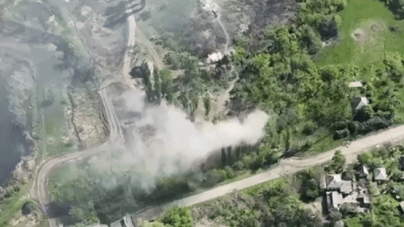 Theo thống kê của tờ BBC, Ukraine đang sở hữu khoảng 6000 UAV vũ trang. Tuy nhiên số lượng UAV dân sự được sử dụng cho hoạt động dân sự, là không thể đo đếm được.