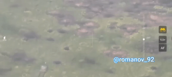 "Tuy nhiên, vụ nổ khổng lồ vẫn diễn ra, thật dễ tưởng tượng điều gì sẽ xảy đến nếu nó tiến được vào phòng tuyến đối phương", tài khoản này cho biết thêm.