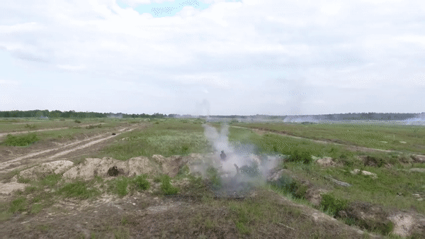 Thông số cơ bản: PSRL-1 có trọng lượng chỉ 6,35 kg và chiều dài tổng thể là 915mm.