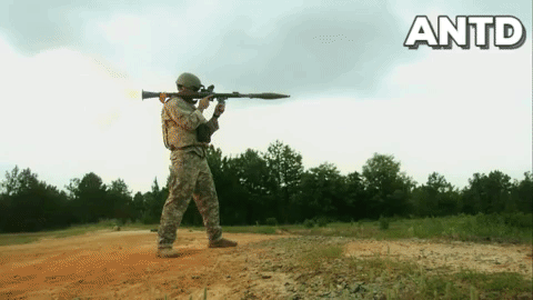 Trong một diễn biến liên quan, một số chuyên gia Nga khi trả lời hãng tin TASS cho rằng súng chống tăng PSRL-1 là bản nhái từ mẫu RPG-7 nhưng không đáp ứng tiêu chuẩn và có độ bền thấp.