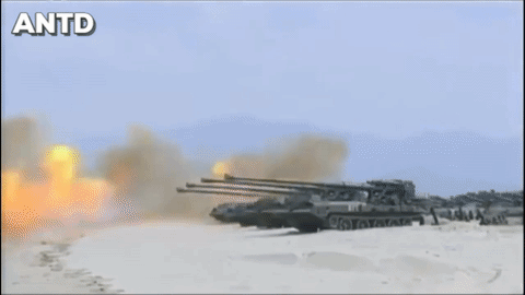 Đáng sợ hơn, họ đang tập trung phát triển pháo binh tầm xa và siêu xa, đủ sức vươn tới mọi ngóc ngách của thủ đô Hàn Quốc.