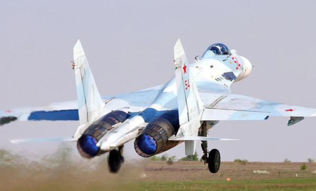 Không cần Su-30/35, chỉ cần Su-27SM3 Nga đã vượt trội không quân Ukraine