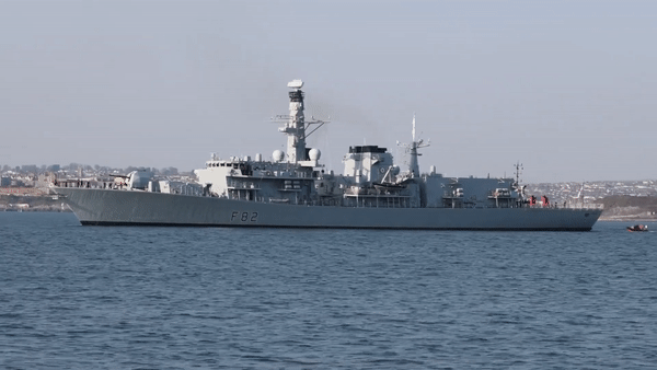 Tùy thuộc vào nhiều điều kiện trên biển, tàu HMS Somerset có thể đạt tới tầm hoạt động tối đa 14.000 km ở tốc độ 15 hải lý/giờ