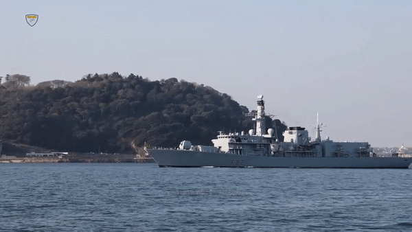 HMS Somerset là một trong số 13 khinh hạm mang tên lửa thuộc lớp Type -23 được chế tạo cho Hải quân Hoàng gia Anh.