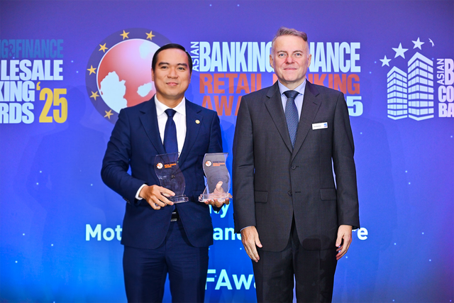 Ông Đàm Thế Thái- Phó Tổng giám đốc HDBank nhận hai giải thưởng quốc tế tại Lễ trao giải Asian Banking & Finance Awards 2025 tổ chức tại Singapore hdb1.png