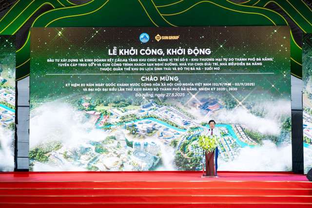 Ông Lương Nguyễn Minh Triết phát biểu tại Lễ khởi động Dự án đầu tư xây dựng và kinh doanh kết cấu hạ tầng khu chức năng vị trí số 5, thuộc Khu thương mại tự do Thành phố Đà Nẵng anh07607-1.jpg
