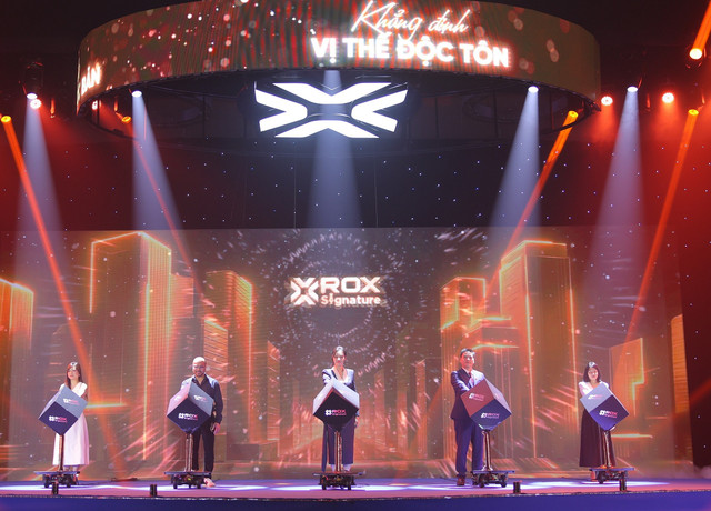 Khoảnh khắc ra mắt thương hiệu ROX Signature anh-1.jpg