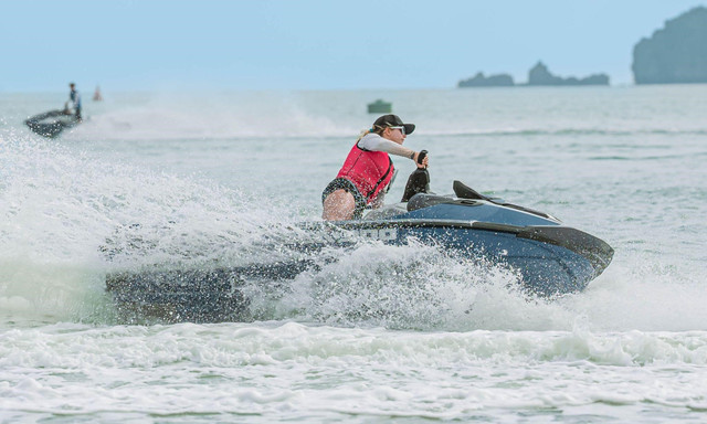 H2O Teams đã có mặt tại Cát Bà để tập luyện cho show diễn s1.jpg