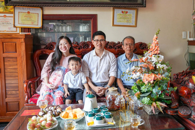 Gia đình anh Nguyễn Bá Quyền trúng xe VF 3 ngay trước khi đón thành viên mới anh-3-692.jpg