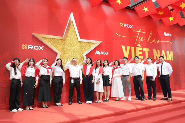Mỗi bức ảnh là một minh chứng cho tinh thần đoàn kết của “khối yêu nước online”. 9.jpg