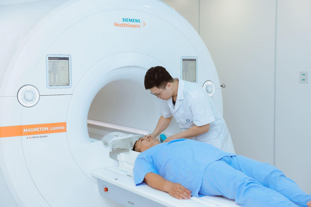 Phương Đông trang bị nhiều thiết bị công nghệ hiện đại, tạo nên mạng lưới chẩn đoán - điều trị hiệu quả b2.jpg