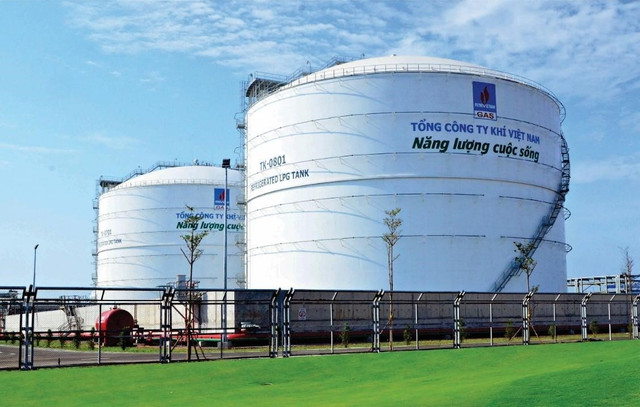 Bồn chứa LPG lạnh Thị Vải 1.jpg