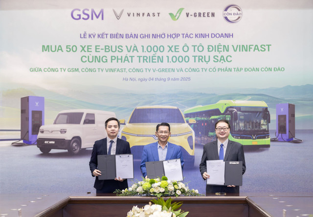 Theo thỏa thuận, Côn Đảo Group sẽ mua 50 xe E-Bus, 1.000 ô tô điện VinFast và cùng phát triển 1.000 trụ sạc anh-1-1186.jpg