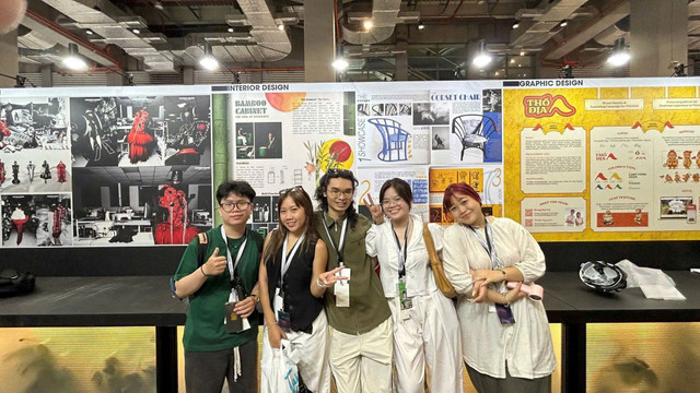 Sinh viên Khoa Thiết kế Nghệ thuật trưng bày thiết kế tại YODEX - Young Designers' Exhibition - một trong những triển lãm thiết kế lớn nhất châu Á (Đài Loan). sinh-vien-khoa-thiet-ke-nghe-thuat-trung-bay-thiet-ke-tai-yodex-young-designers-exhibition-mot-trong-nhung-trien-lam-thiet-ke-lon-nhat-chau-a-dai-loan.jpg