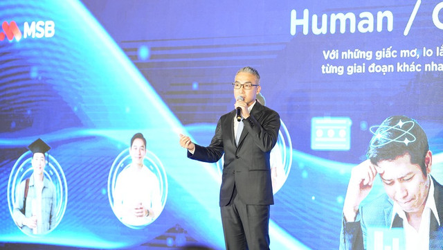 Ông Vũ Ngọc Bồng Lai – Giám đốc Khối Chiến lược & Đối mới sáng tạo MSB phân tích việc tái định nghĩa cách thức ngân hàng đồng hành cùng khách hàng (Ảnh: MSB) m4.png