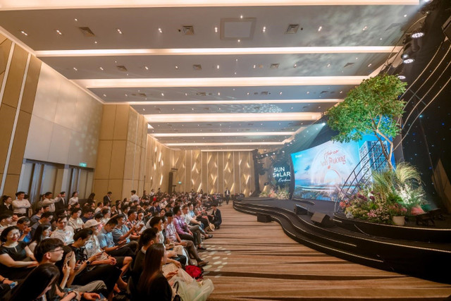 Sự kiện giới thiệu dự án Sun Solar Residence tiếp tục thu hút đông đảo khách mời. (Ảnh: Ánh Dương) 1.jpg