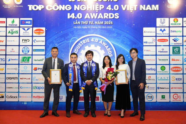 (Lãnh đạo Meey Group tại Lễ vinh danh Top Công nghiệp 4.0 Việt Nam – Industrie 4.0 Awards) ml5.jpg