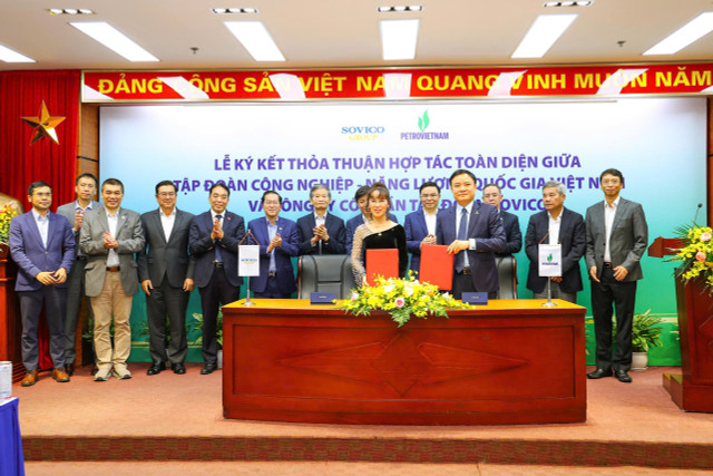 Ảnh: Quang cảnh buổi ký kết anh-3.jpg