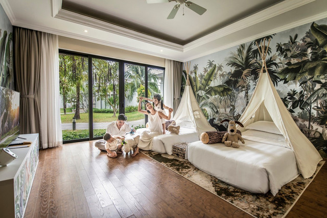 Không gian nghỉ dưỡng đỉnh cao giữa thiên nhiên với những căn biệt thự ven biển. Ảnh: VinWonders. 7.jpg