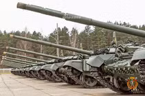 Belarus ngày càng có thêm nhiều xe tăng T-72B3... Ba Lan lo ngay ngáy 