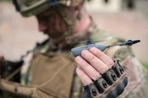 UAV nhỏ bằng con chuồn chuồn nguy hiểm thế nào trong tác chiến?