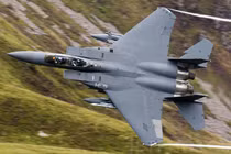 Lạ chưa: F-15E từng bắn rơi trực thăng Mi-24 Hind bằng… bom