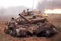 Tìm nguyên nhân "xe tăng bay" T-80 Liên Xô thiệt hại nặng trong cuộc chiến Chechnya