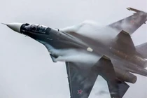 Su-30 và Su-35 "lưỡng long nhất thể" tạo ra tiêm kích mới cực mạnh?