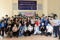 Hàng ngàn sinh viên y khoa ra quân phòng chống Covid-19