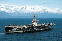 Mỹ tập trận mẫu hạm kép ở cửa ngõ Biển Đông cảnh báo Trung Quốc