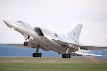 Sau nâng cấp, Tu-22M3M của Nga có thể mang được rất nhiều tên lửa siêu thanh Kinzhal