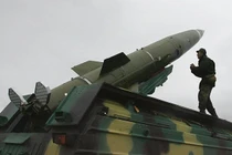 Tên lửa Tochka-U Syria khai hỏa tập kích đoàn xe quân sự Thổ Nhĩ Kỳ 