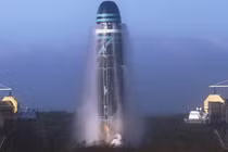 Pháp phóng siêu tên lửa hạt nhân M51, châu Âu "nín thở" theo dõi 