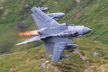 Có thật phiến quân Houthi vừa bắn hạ "cường kích cơ mạnh nhất châu Âu"?