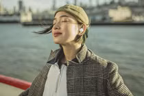 Châu Bùi “update” phiên bản tràn đầy năng lượng ngay sau khi rời khu cách ly