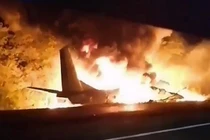 Hãi hùng hiện trường máy bay An-26 rơi khiến 25 người chết ở Ukraine