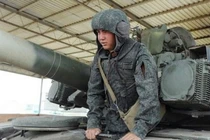 Tận mục quân phục 6B15 Kovboi giúp lính tăng Nga chống lửa, mảnh đạn