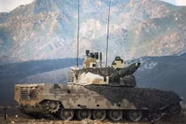 Đọ sức mạnh xe tăng chủ lực Trung - Ấn trong xung đột biên giới 