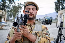 Trang bị, vũ khí nhái Liên Xô "rẻ mà chất" của lính biệt kích Iran 